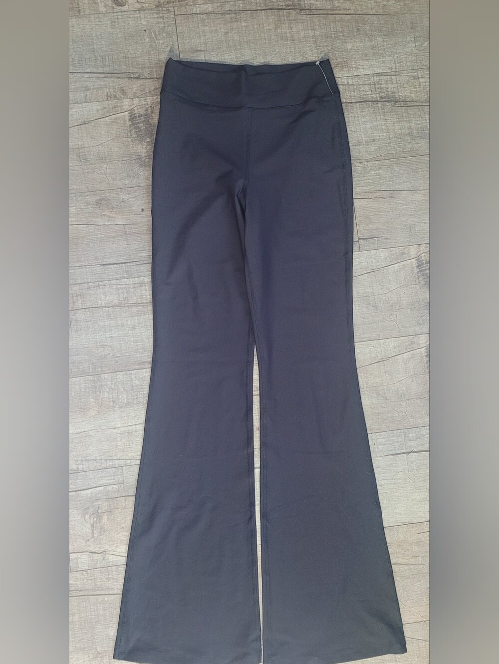 Old Navy | Active Powersoft Extra High Rise Flare Leggings